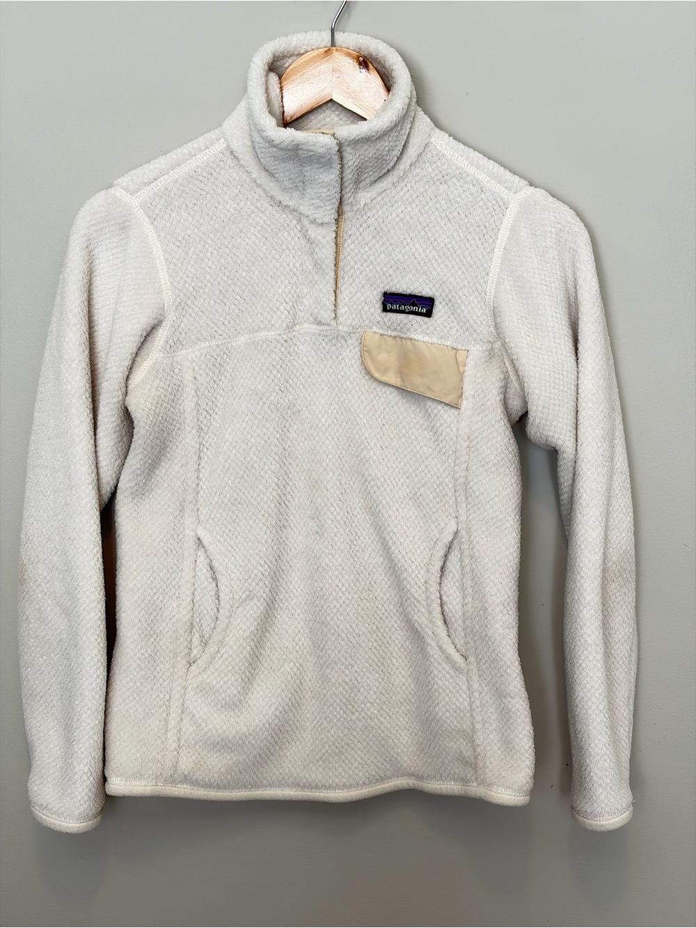 Patagonia Women's Cream Fleece Snap Pullover